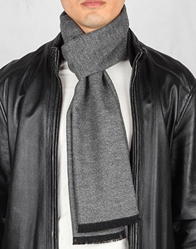 eleganter, angenehm weicher Herren-Schal in grau